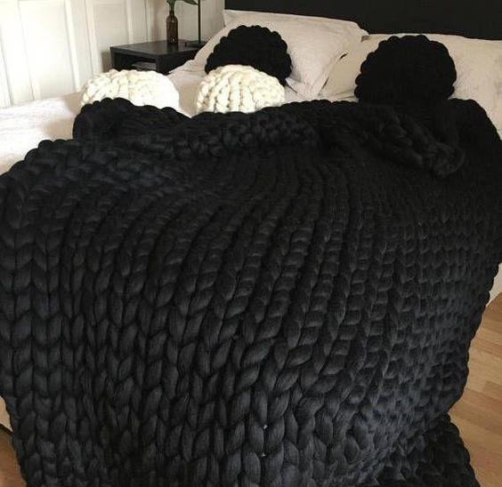 Cuddle™ Käsitööna valmistatud kvaliteetne kootud tekk. Postikuluta!